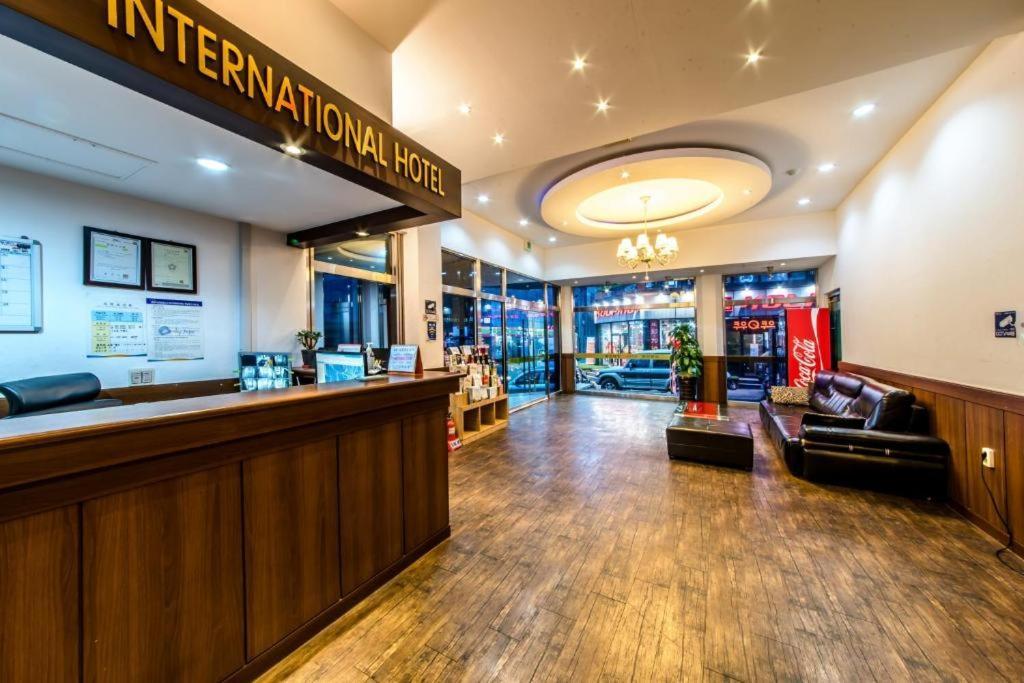 International Hotel Jeju Exterior foto